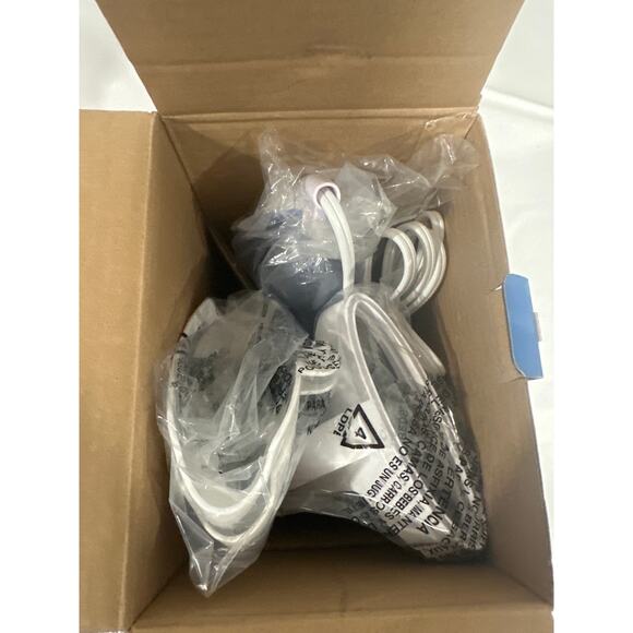 BRAND NEW- Conair Handheld Garment Steamer for Clothes, Portable-White/Blue - Picture 5 of 5